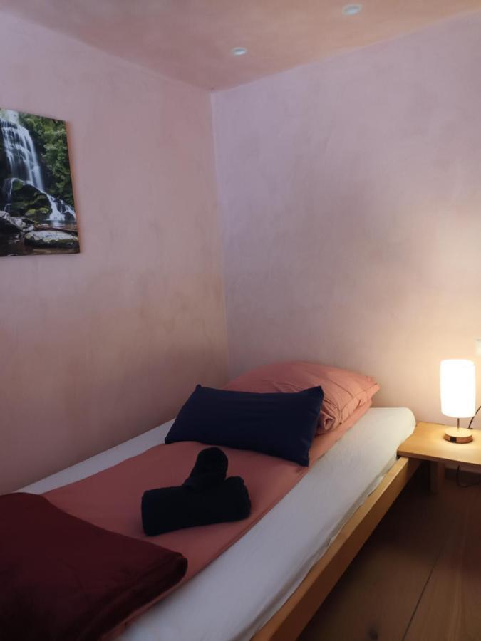 Musik Und Theater Gasthof Roessle - Rooms For Angels Burladingen Exterior photo